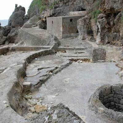 サバ沖井戸 (サバウツガー)